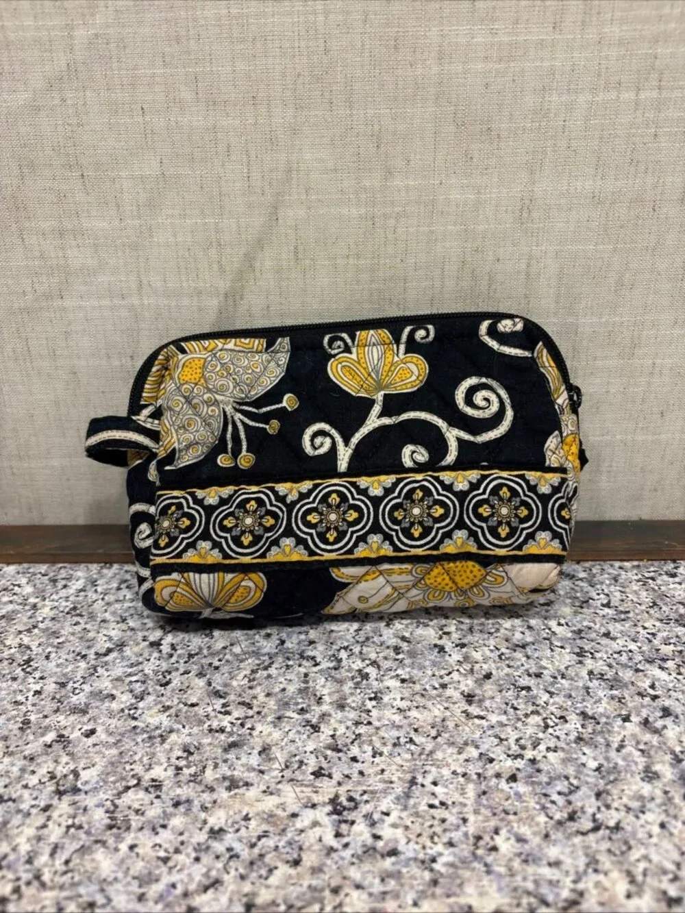 Vera Bradley Yellow Bird Pattern Poly-Lined Makeup Cosmetic Bag. 7.25”